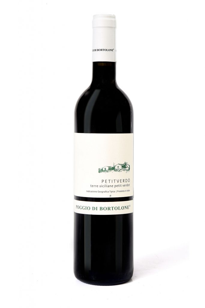 Velvety and enveloping, deep and intense color ruby red, notes of tobacco,coffee and leather on the nose.